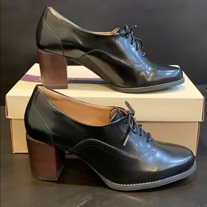 Clarks Tarah Victoria Black Leather Lace Booties